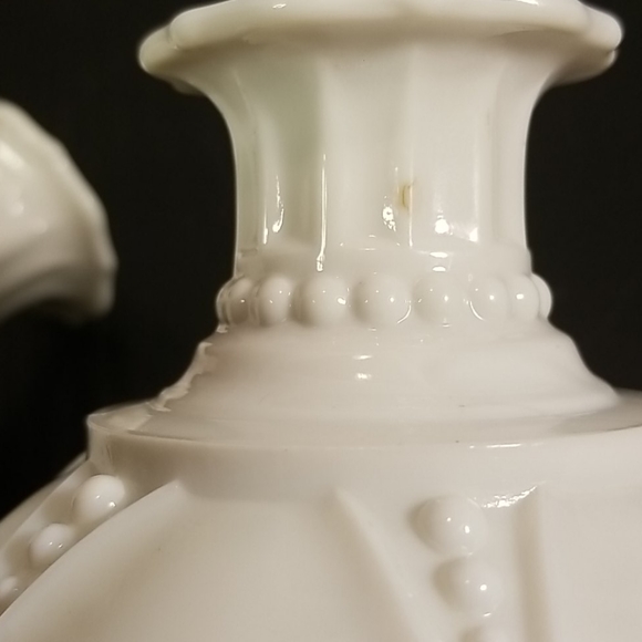 Oyster & Pearl Vitrock candle holders - Picture 7 of 8